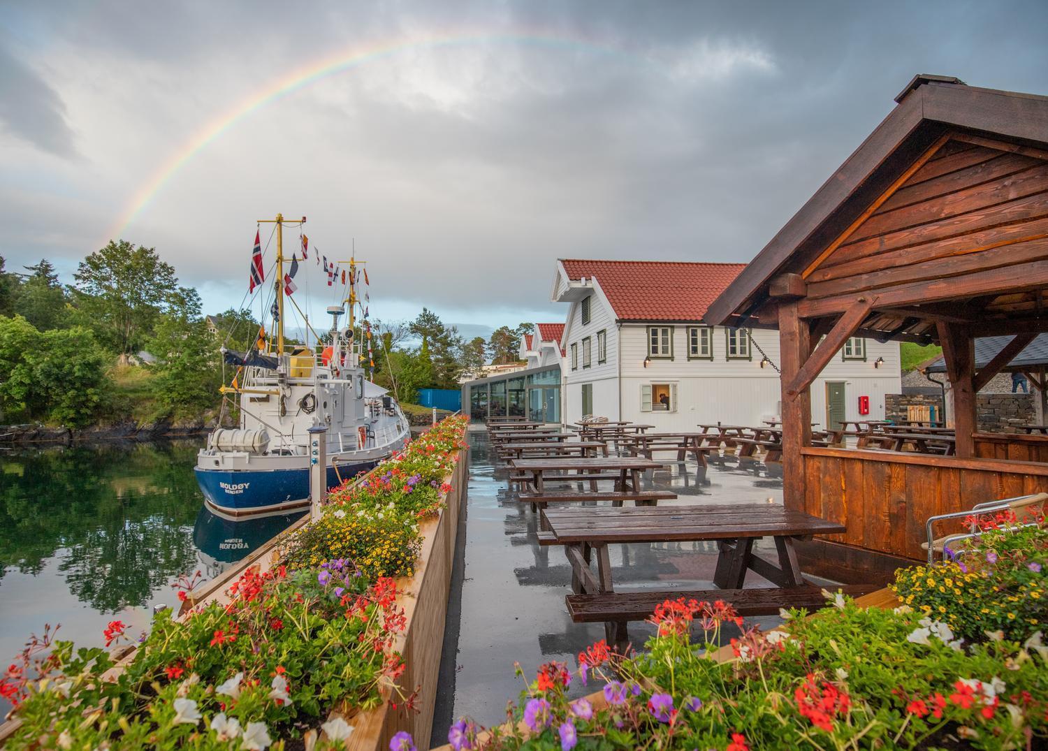 Kulleseidkanalen Gjestehamn Bomlo Exterior foto