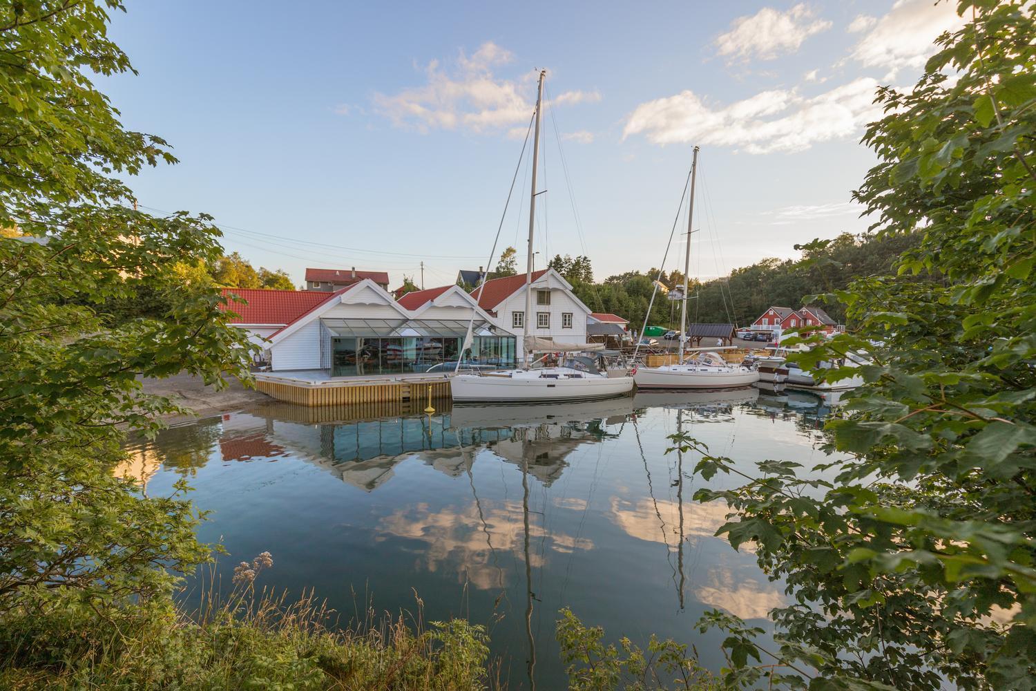 Kulleseidkanalen Gjestehamn Bomlo Exterior foto